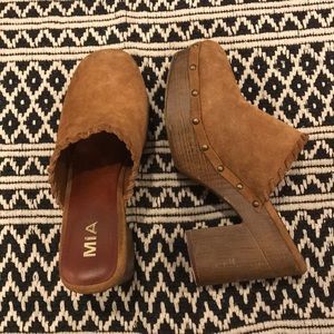 Mia clogs